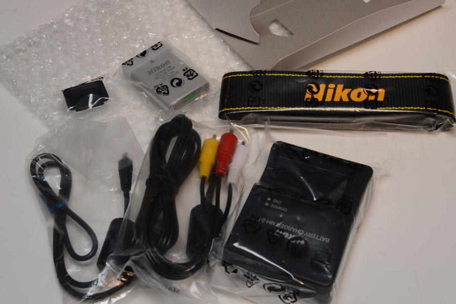 尼康D5300量产版本开箱-相关附件