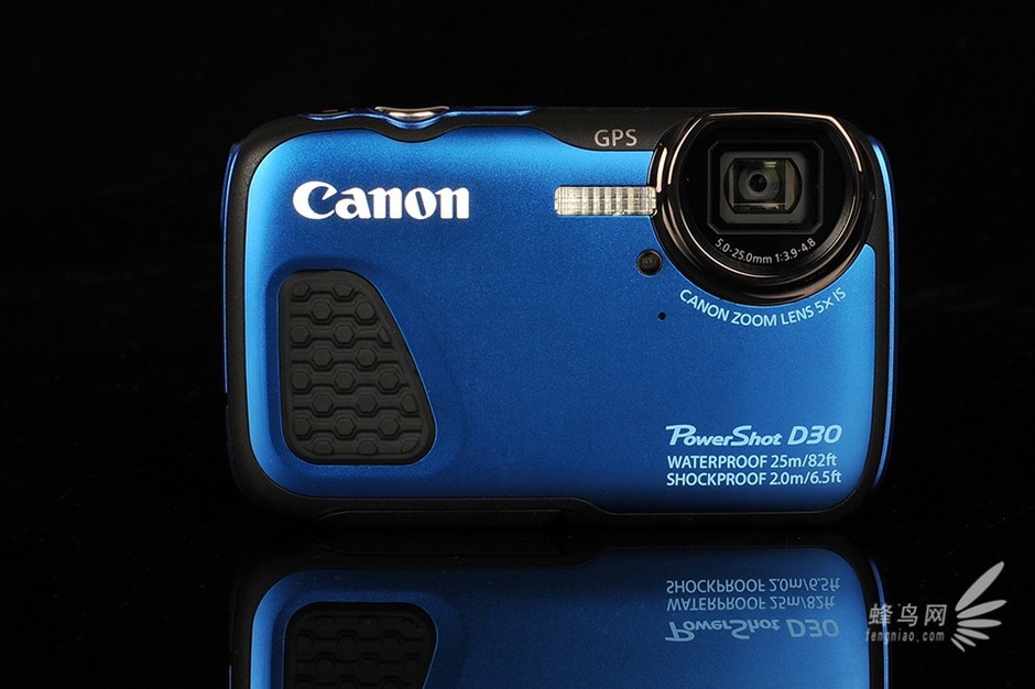 佳能PowerShot D30 正面图