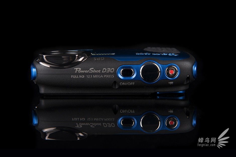 佳能PowerShot D30 顶部图