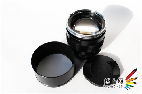 送原厂UV！蔡司85/1.4ZE镜头特价8299元