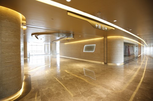 新锐超广角 佳能EF 16-35mm F4L评测