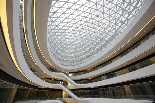 新锐超广角 佳能EF 16-35mm F4L评测