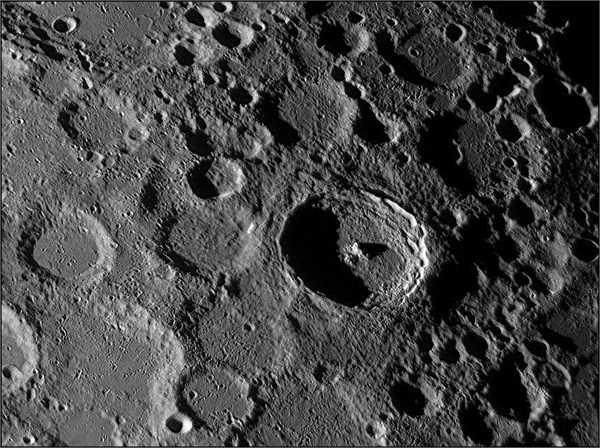据《每日电讯报》报道，由英国格林尼治天文台主办的第六届天文摄影师大赛获奖作品已经出炉。