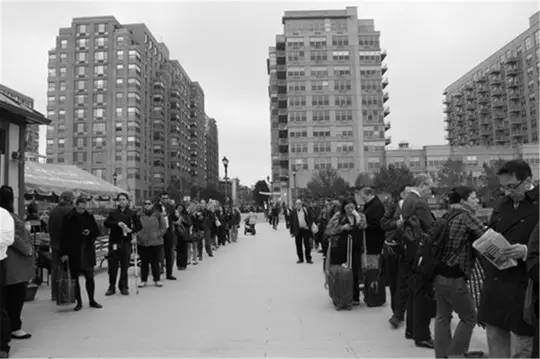 Danny Wilcox Frazier:拥挤时段 05.jpg