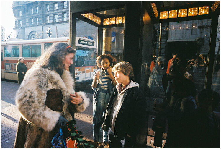 旧金山的街头，太凌乱