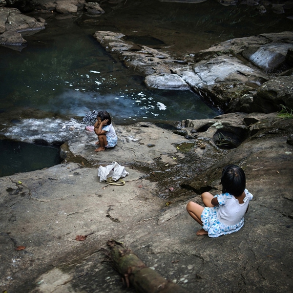 印度母系氏族部落梅加拉亚邦的女童 印度母系氏族部落梅加拉亚邦的女童