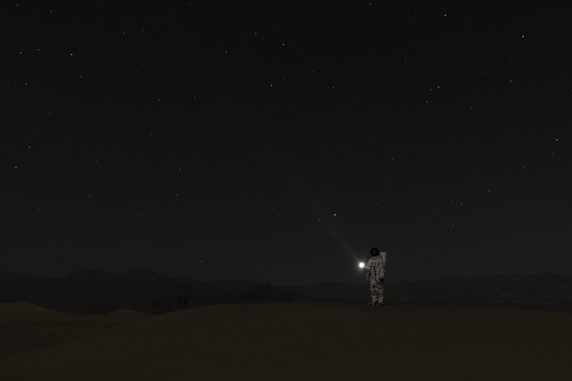 Julien Mauve ：假装火星旅行