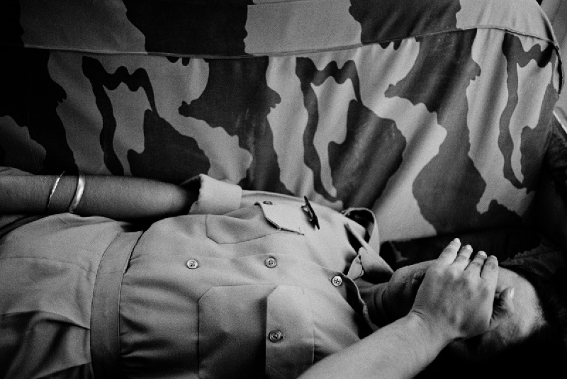 战争让女人走开，印度偏说不！