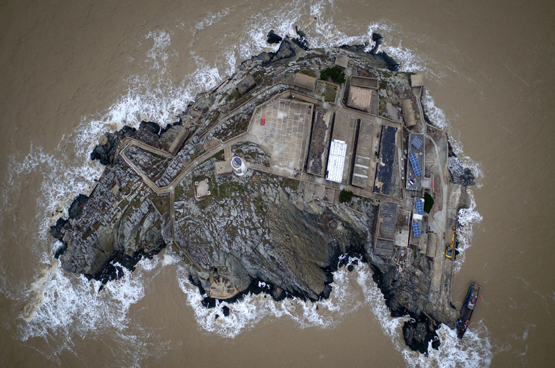 孤岛?夫妻?三十年