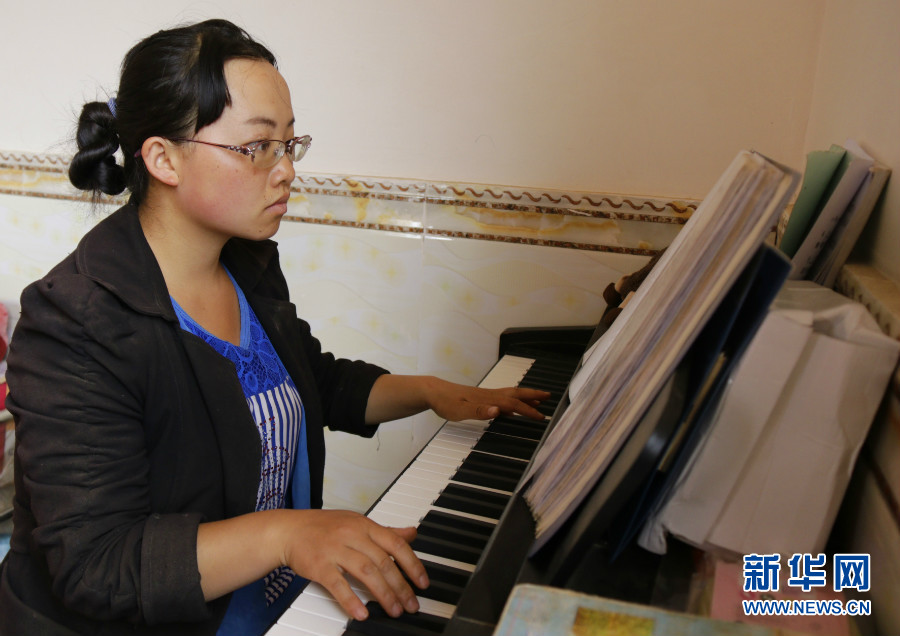 “拿起锄头干活，放下锄头唱歌”——他们从田间地头唱到国际舞台