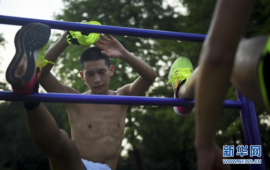 （体育·专题）（8）双胞胎盲人兄弟的奥运梦