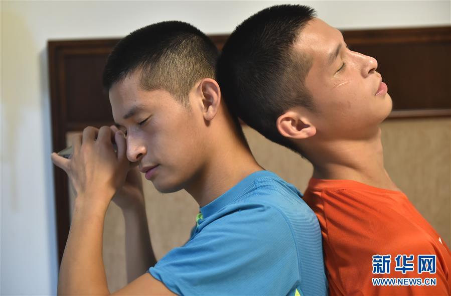 （体育·专题）（11）双胞胎盲人兄弟的奥运梦