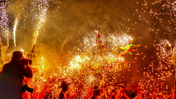 揭阳火龙劲舞闹新春 揭阳火龙劲舞闹新春