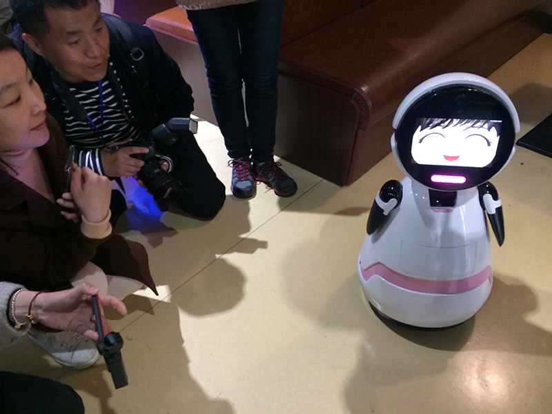 手机拍日照之五:费强 洪哲视角 手机拍日照之五:费强 洪哲视角