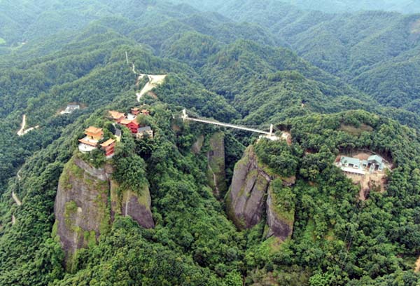 红土地上炼“四力” 长征起点悟初心