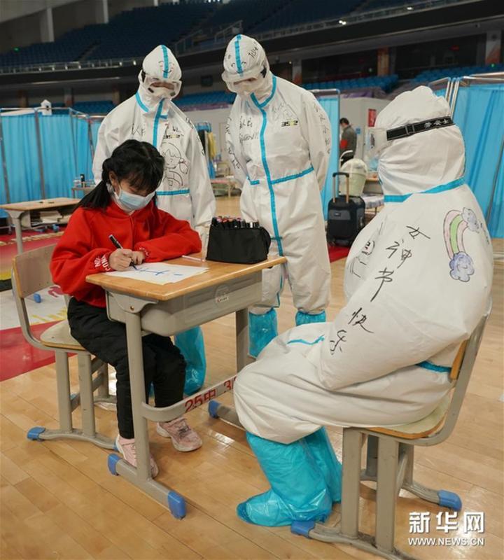 （聚焦疫情防控）（4）“小画家”的祝福