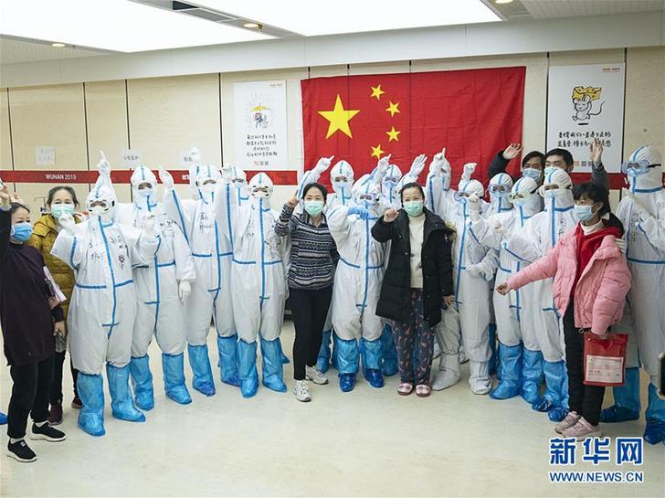 （聚焦疫情防控）（9）方舱医院里的“三八”妇女节