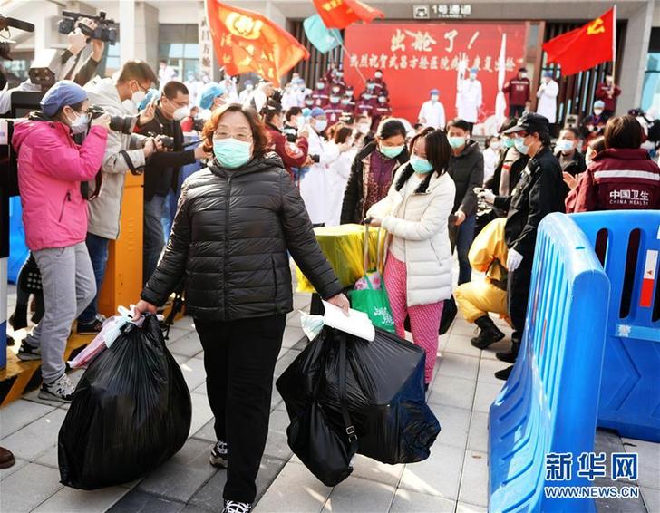 （聚焦疫情防控）（5）出舱了！