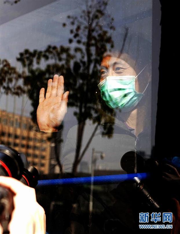 （聚焦疫情防控）（9）出舱了！