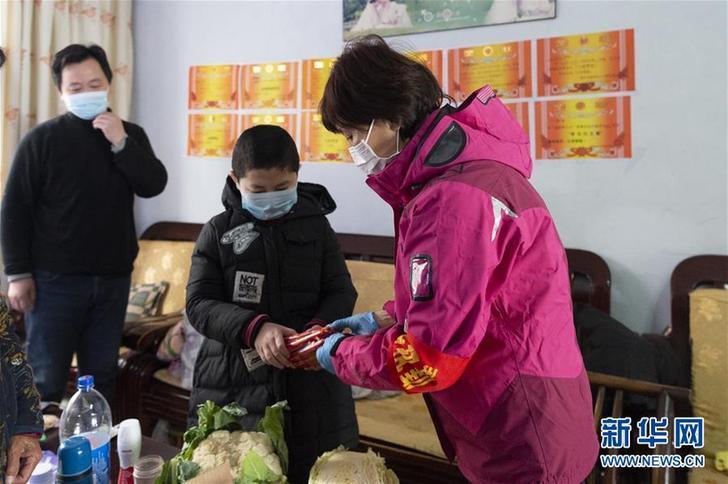 （聚焦疫情防控）（4）湖北襄阳：“龙卷风”社区书记刘晓琳