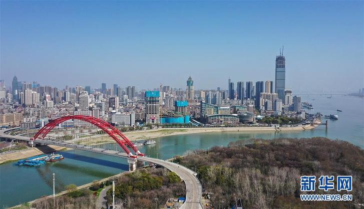 （聚焦疫情防控）（4）空中瞰江城春光