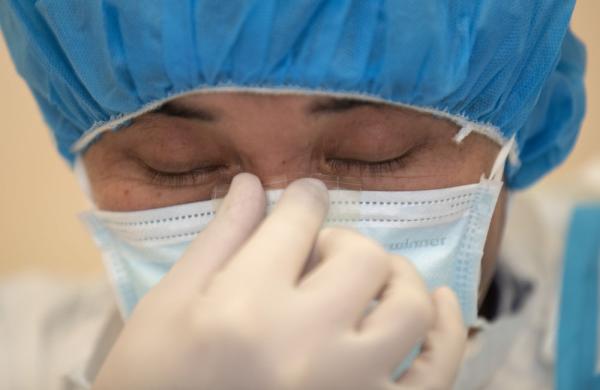 白衣战士，你的名字写满了这个春天！