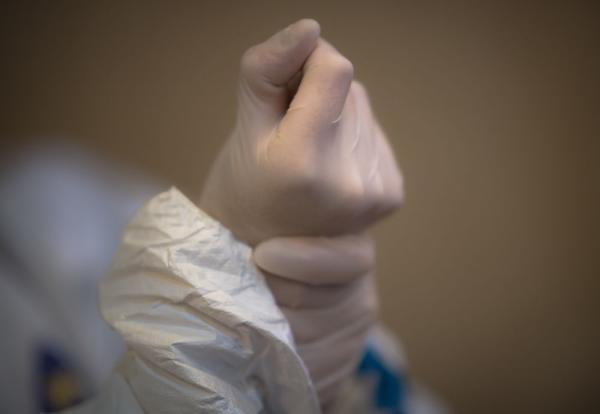 白衣战士，你的名字写满了这个春天！