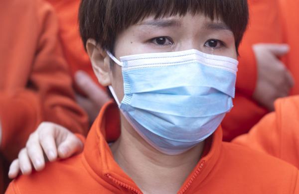 白衣战士，你的名字写满了这个春天！