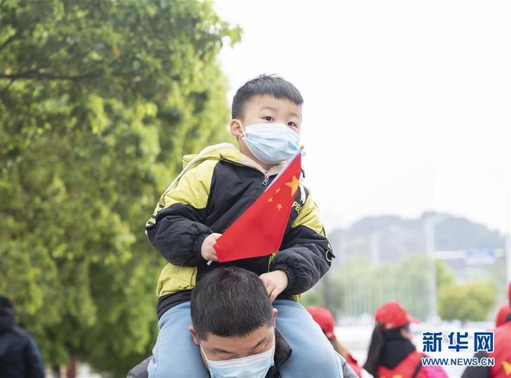 （聚焦疫情防控）（6）送别