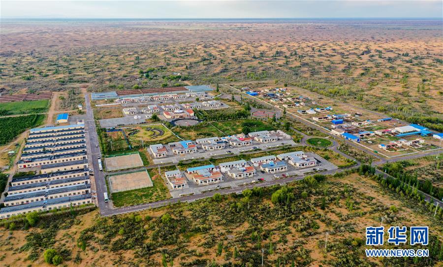 （环境）（4）库布其沙漠披绿装　