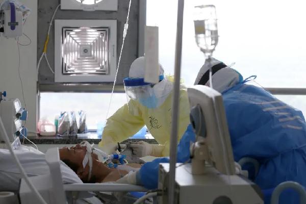 记者节|致敬奋战在新闻一线的摄影记者