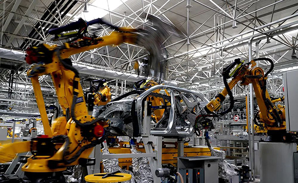 “生活在日照就是幸?！毙挛派阌白髌废殖∑姥〗峁蚁?  border=