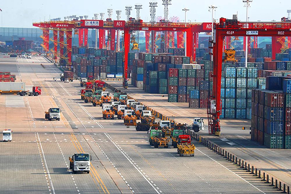 “生活在日照就是幸?！毙挛派阌白髌废殖∑姥〗峁蚁?  border=