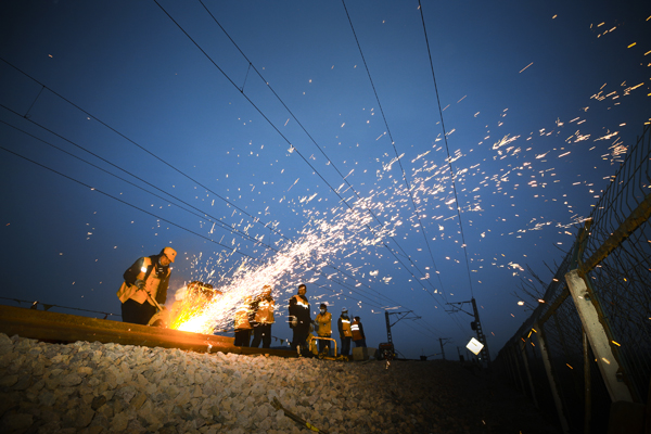 2022年旺旺杯“春节七天乐”新闻摄影征集活动定评会举行 2022年旺旺杯“春节七天乐”新闻摄影征集活动定评会举行