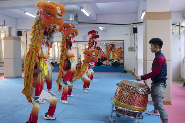 2022年旺旺杯“春节七天乐”新闻摄影征集活动定评会举行 2022年旺旺杯“春节七天乐”新闻摄影征集活动定评会举行