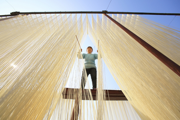 2022年旺旺杯“春节七天乐”新闻摄影征集活动定评会举行 2022年旺旺杯“春节七天乐”新闻摄影征集活动定评会举行