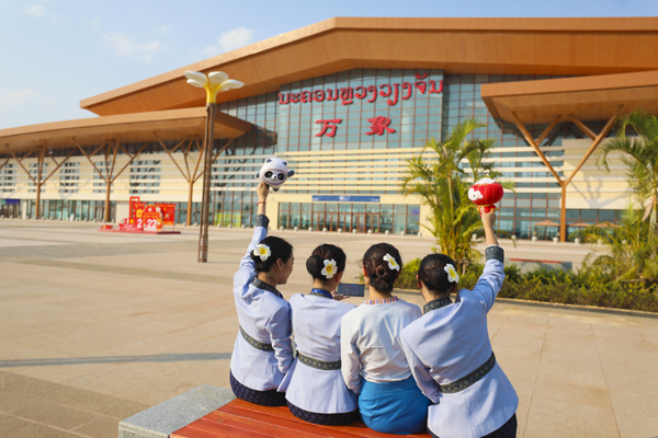 2022年旺旺杯“春节七天乐”新闻摄影征集活动定评会举行 2022年旺旺杯“春节七天乐”新闻摄影征集活动定评会举行