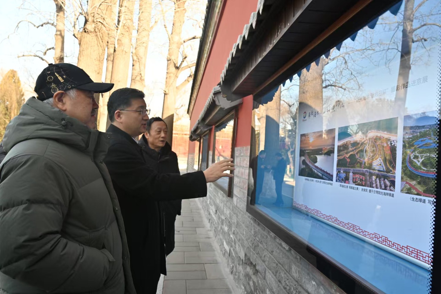 来北海公园看日照的海 | “阳光海岸 活力日照”摄影作品进京展在北京北海公园举办 微信图片_20241230141310.jpg