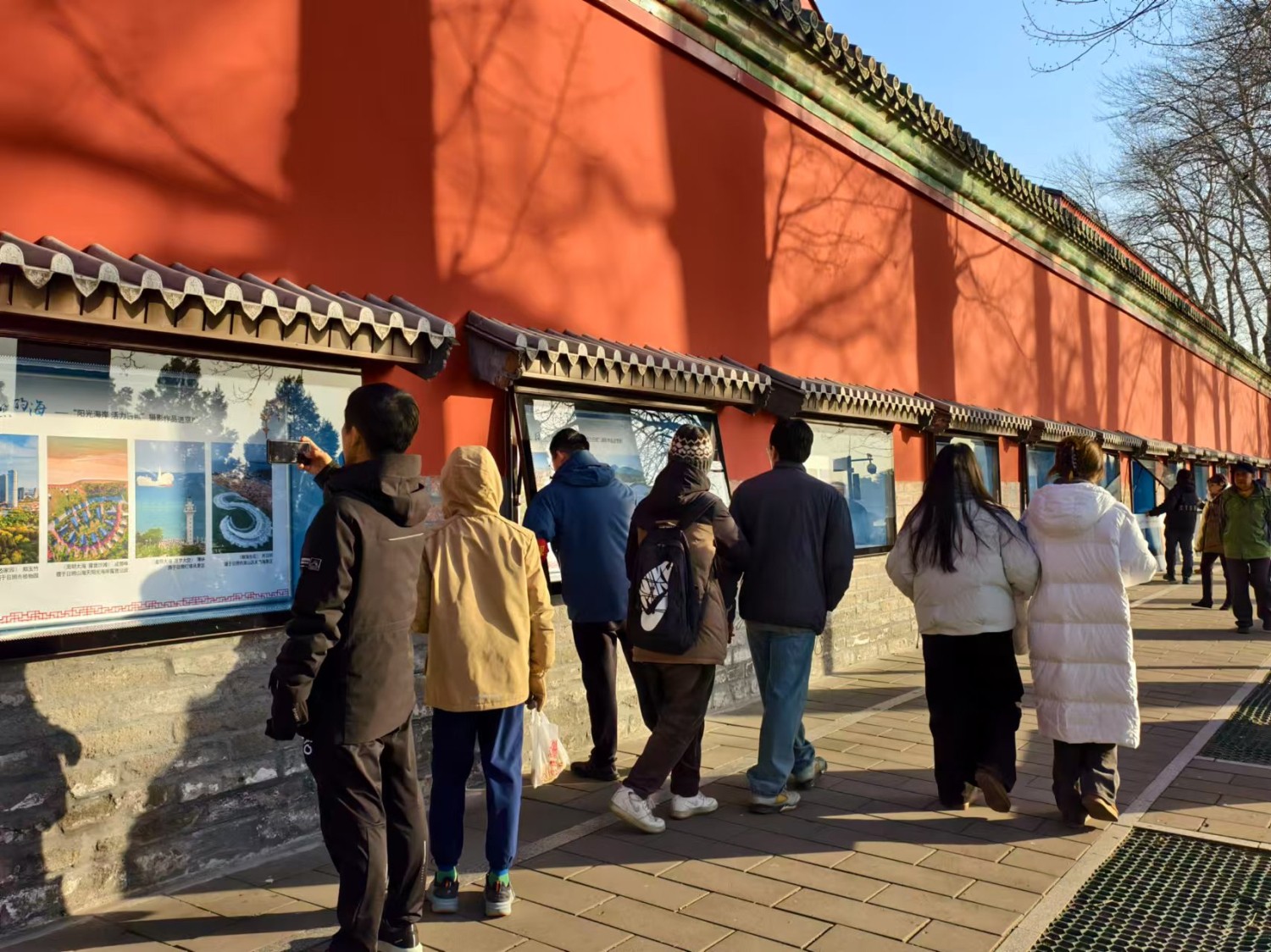 来北海公园看日照的海 | “阳光海岸 活力日照”摄影作品进京展在北京北海公园举办 来北海公园看日照的海 | “阳光海岸 活力日照”摄影作品进京展在北京北海公园举办