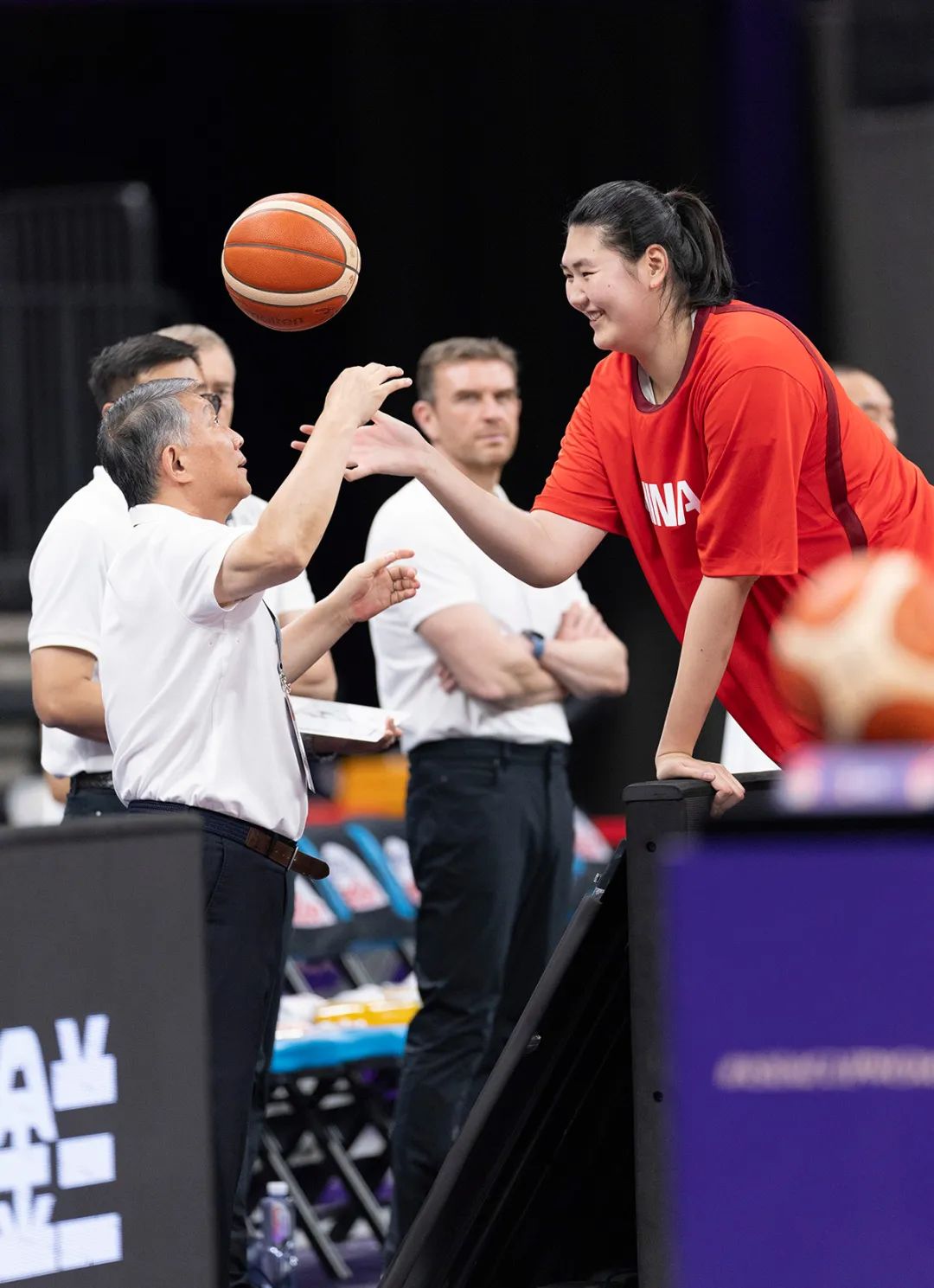 女篮亚洲杯:中国队85:51力压新西兰队