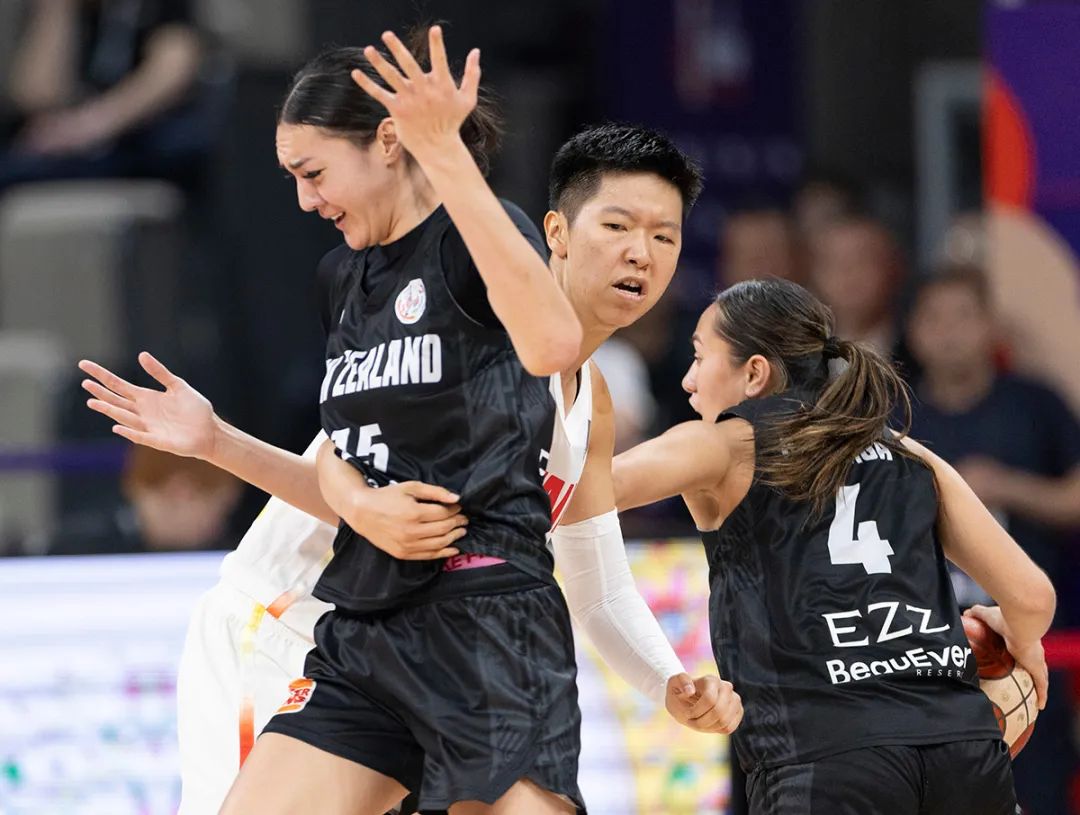 女篮亚洲杯:中国队85:51力压新西兰队