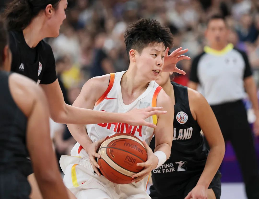 女篮亚洲杯:中国队85:51力压新西兰队