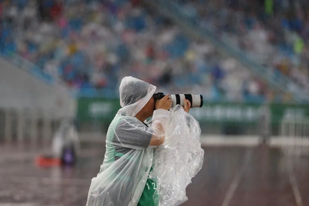 我是记者·我在现?。と巳毡ㄊ泳跏悠挡?025记者节特别策划