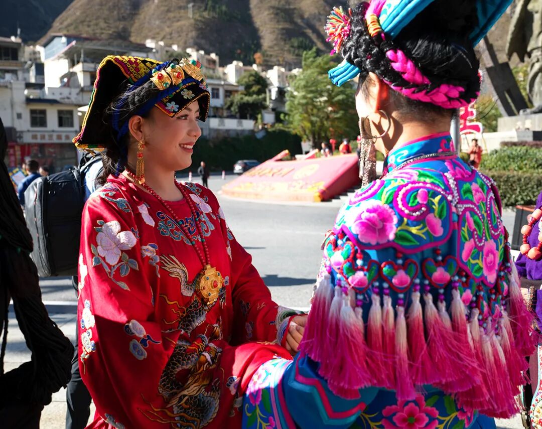 非遗巡游庆羌年 非遗巡游庆羌年