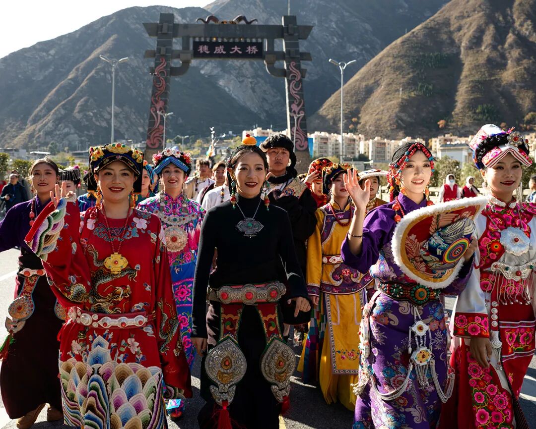 非遗巡游庆羌年 非遗巡游庆羌年