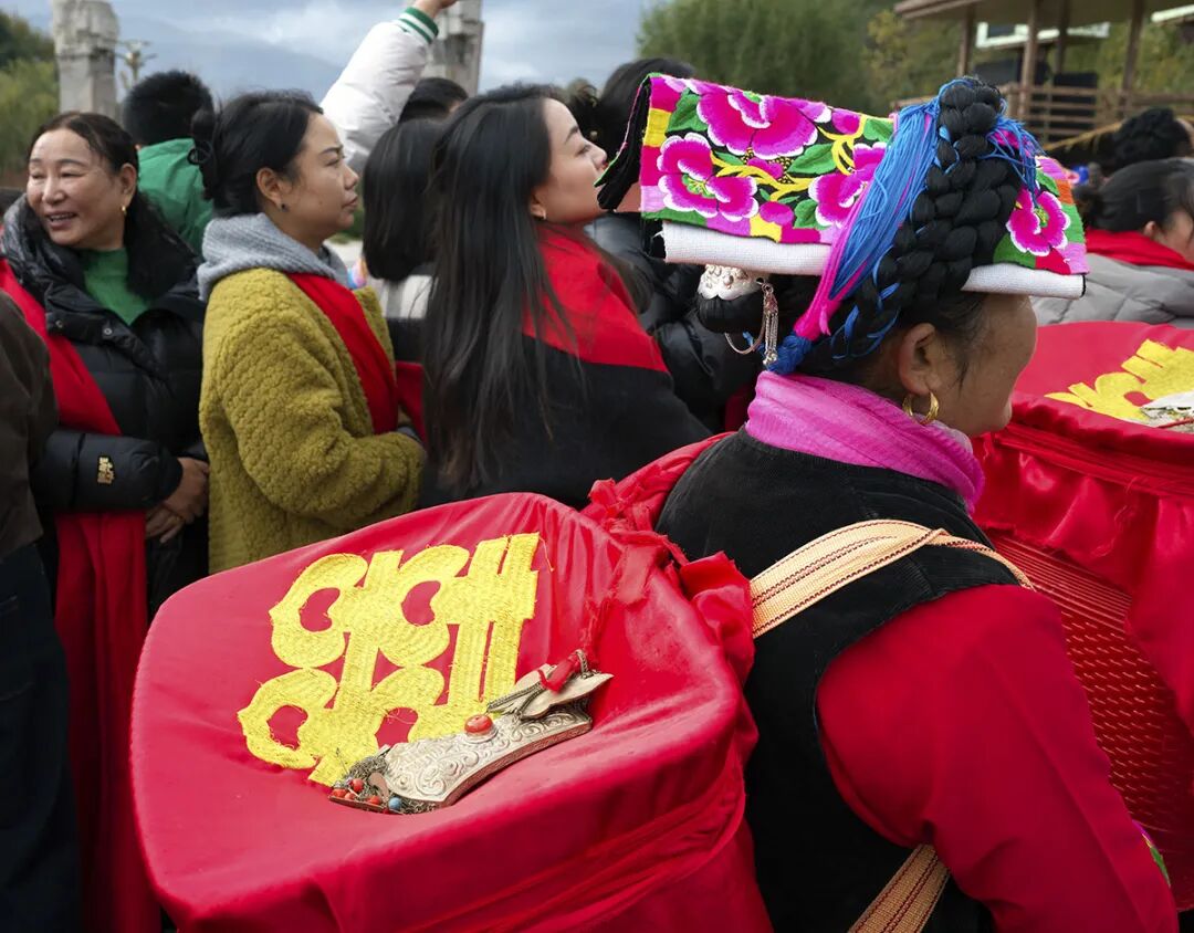 四川茂县古羌城:特色风俗迎新人