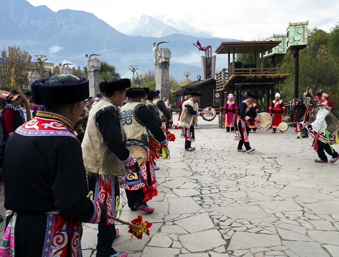 四川茂县古羌城:特色风俗迎新人