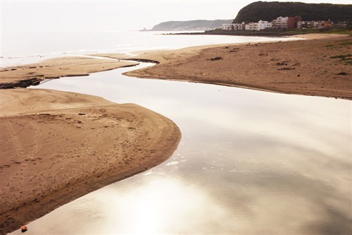 调整过亮度曲线后，这张已经很接近现场肉眼所见的光度与色温