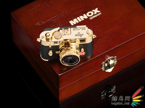 迷你外观！新版金色Leica M3在日本发布