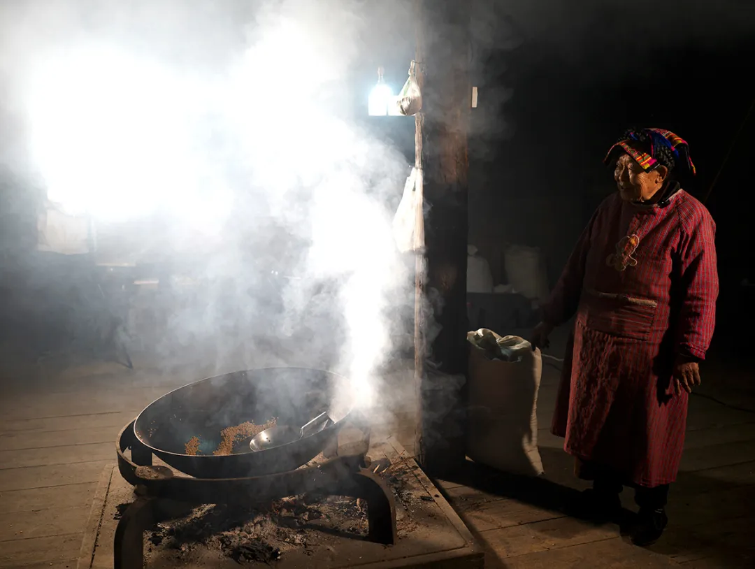 青稞酿咂酒 喜迎羌历年 图片